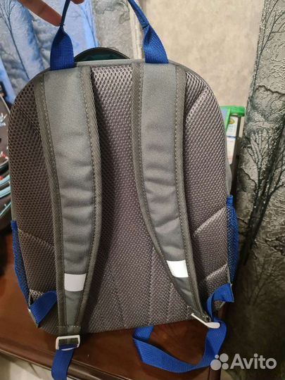 Рюкзак школьный