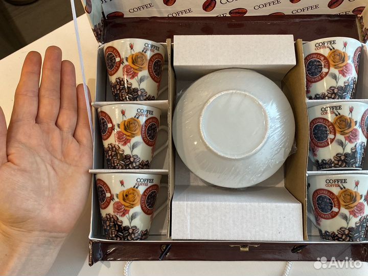 Кофейный набор на 6 персон в подарочном чемодане