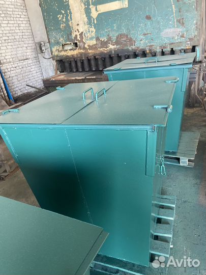 Контейнер для мусора и тбо с крышкой