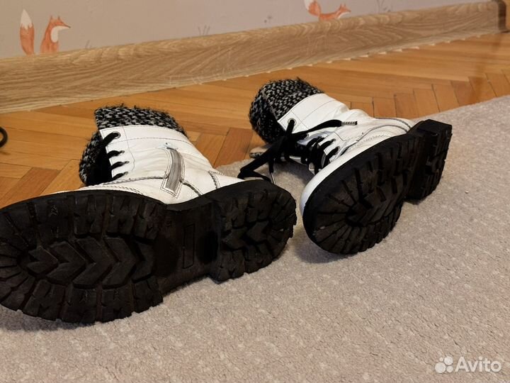 Ботинки доя девочки р36