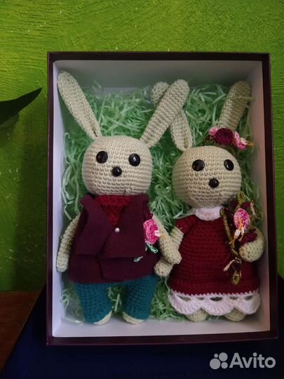 Вязаные игрушки зайцы, цена за двух