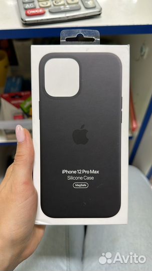 Оригинальные чехлы на телефон фирмы Apple