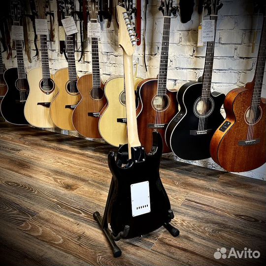 Электрогитара Homage HEG340BK