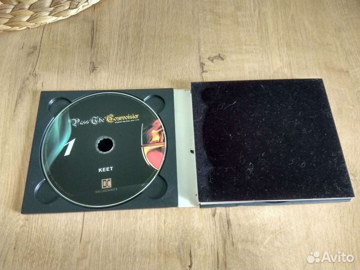 Сборник миксов диджеев клуба Decadance спб