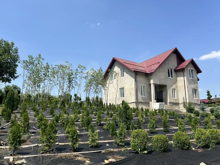 Дом 450 м² на участке 38 сот.