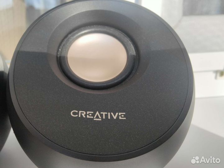 Creative pebble v3