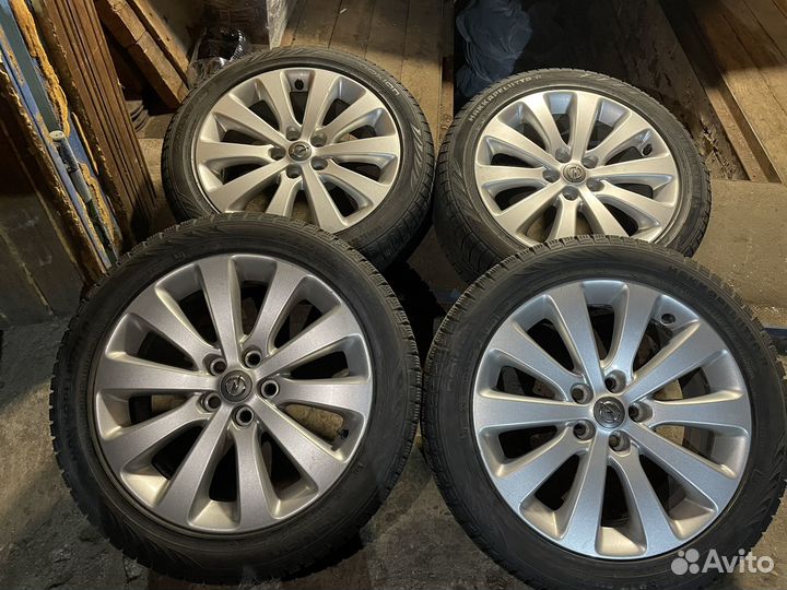 R17 Nokian Tyres Hakkapeliitta R 215/50, PCD 5x105 DIA 56.6