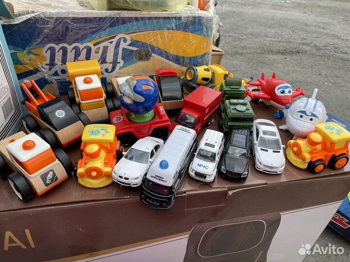 Машинки и герои мультфильмов