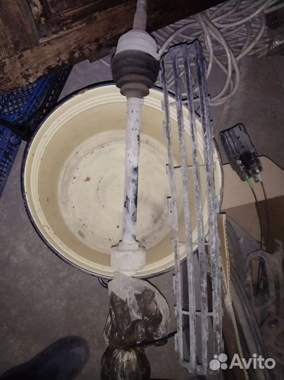 Привод передний правый Тойота Авенсис