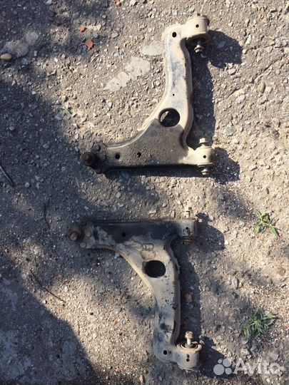 Рычаг левый правый Opel astra h gtc