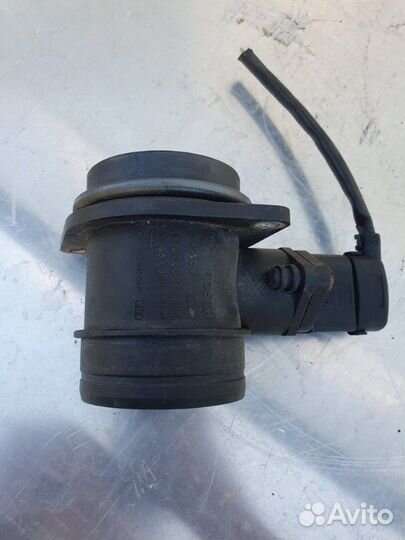 Расходомер воздуха Volkswagen Touareg 4 2007-2010