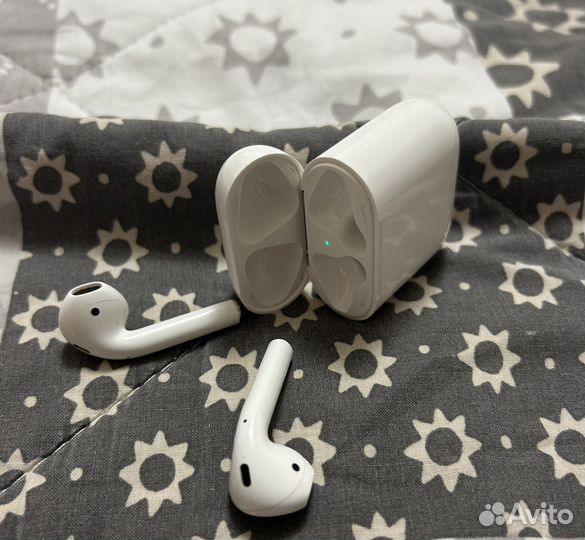 Наушники Apple AirPods 2