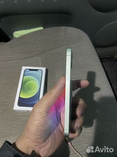 iPhone 12, 64 ГБ
