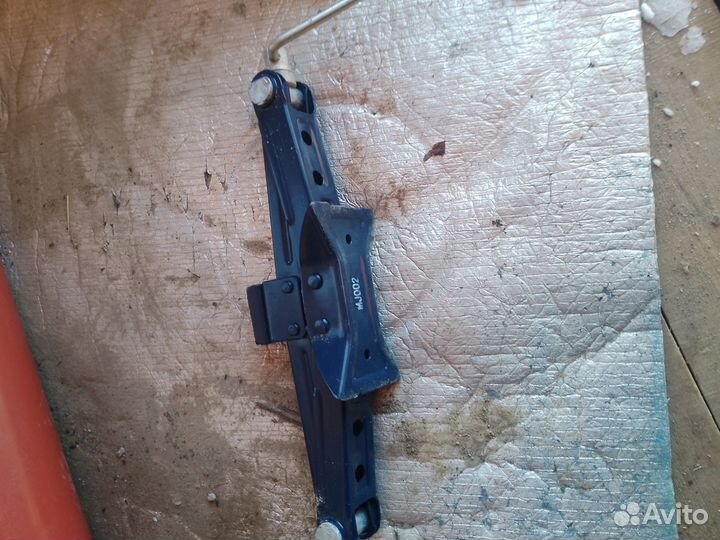 Домкрат 2т винтовой