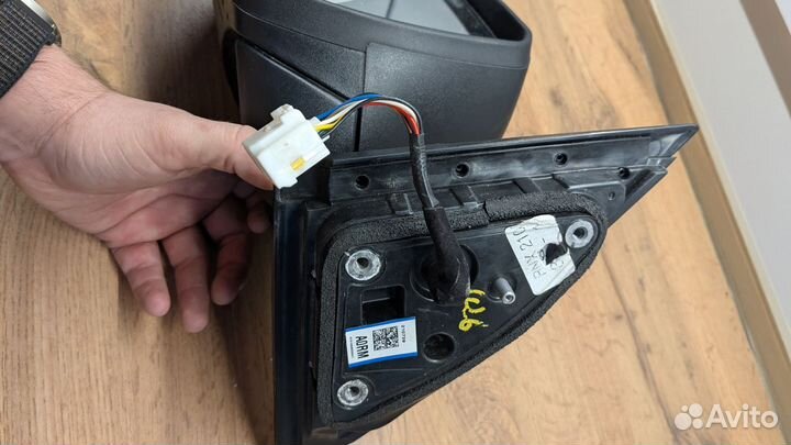 Зеркало заднего вида левое Hyundai Tucson 4