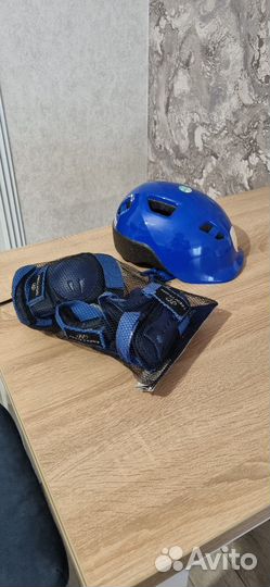 Наколенники, налокотники, каска для детского велос