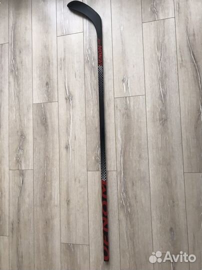 Клюшка хоккейная новая venom