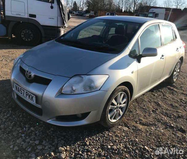 Toyota Auris 2008г на запчасти
