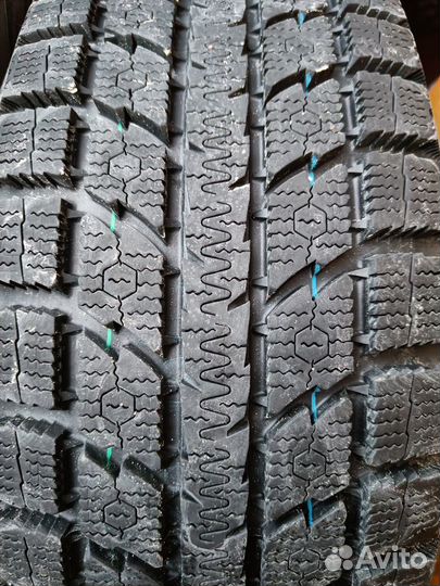 Toyo Observe GSi-5 225/60 R18 100Q