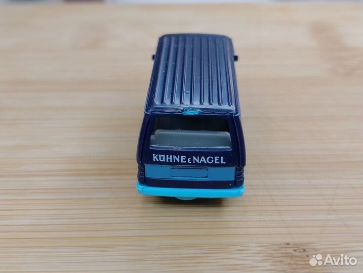 Mitsubishi L300 (2 поколение) микроавтобус