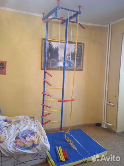 Спортивный уголок.Шведская стенка бу с матом