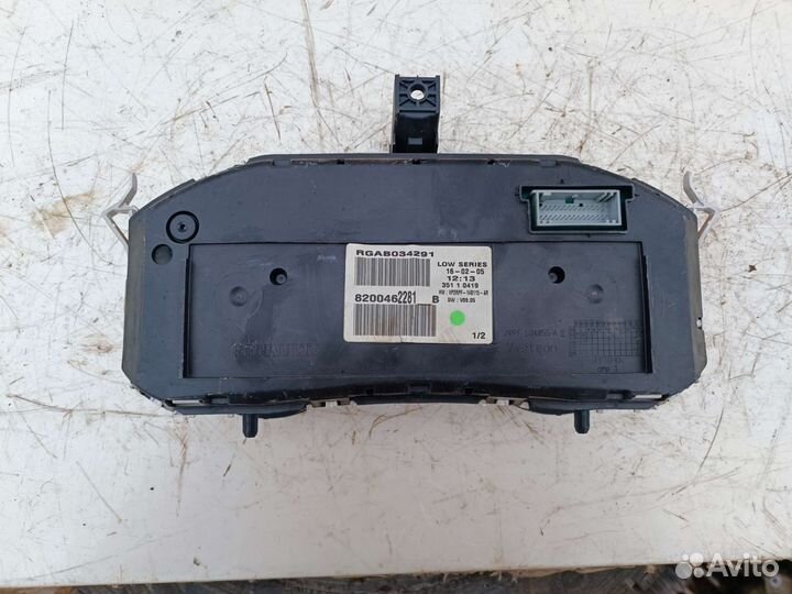 Щиток приборов Рено меган 2. 2005 г