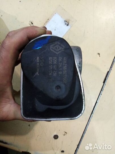 Дроссельная заслонка бензиновая на Renault Scenic