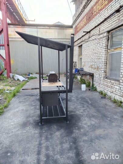 Мангал с крышей