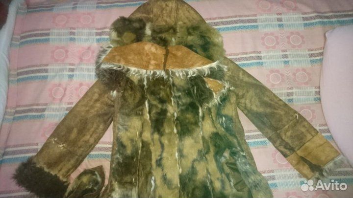 Дублёнка искусственная с капюшоном и поясом