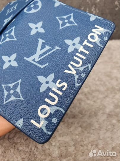 Визитница Louis Vuitton голубая