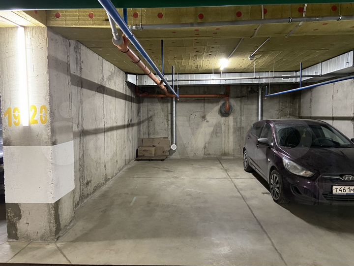 Машиноместо, 22 м²