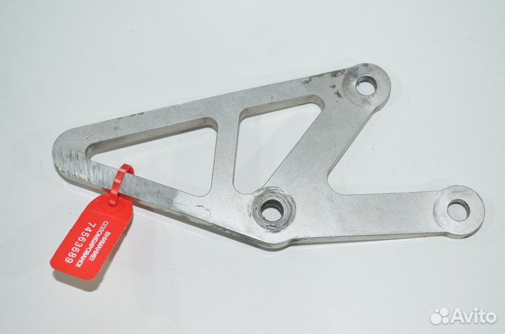 Крепление подножки водителя левое Kawasaki ZX-9R Z