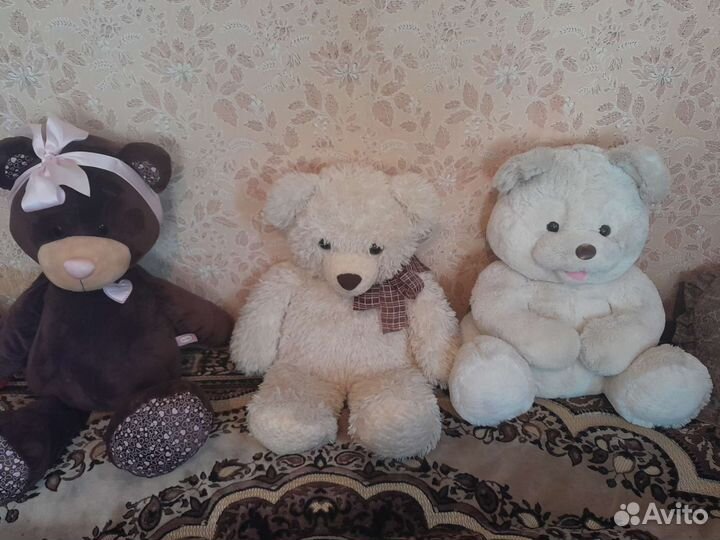 Большие плюшевые медведи