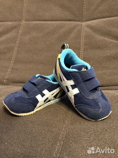 Кроссовки asics