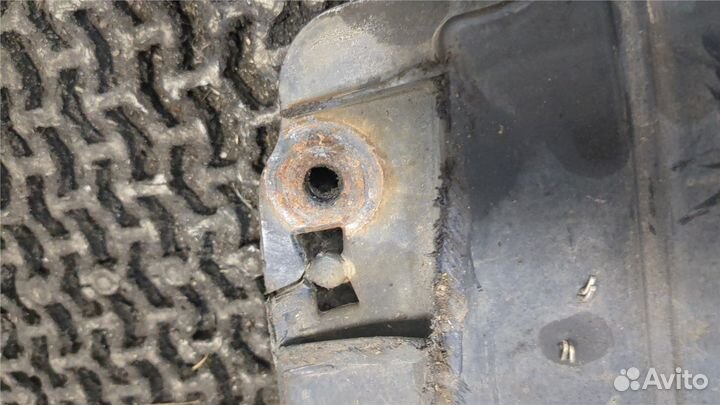 Защита моторного отсека Renault Scenic, 2011