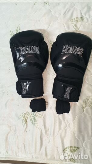 Боксерские перчатки 14 oz