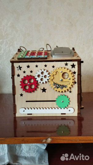 Бизиборд домик