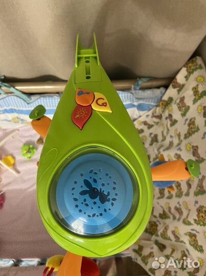 Музыкальная карусель для детской кроватки