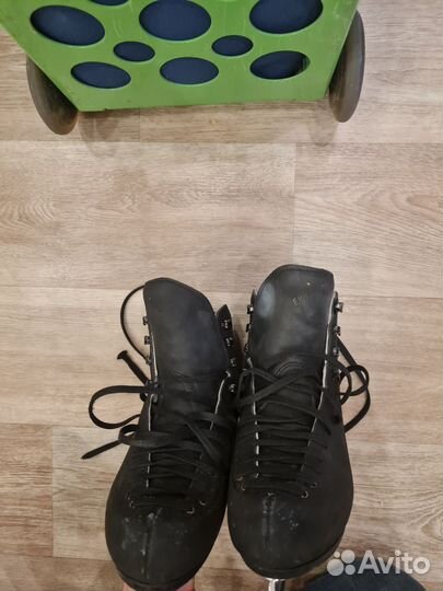 Фигурные коньки risport 250