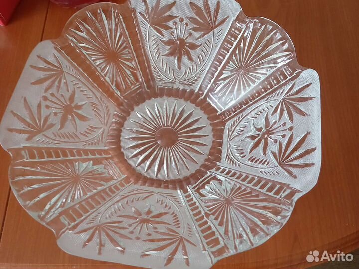 Хрустальная ваза