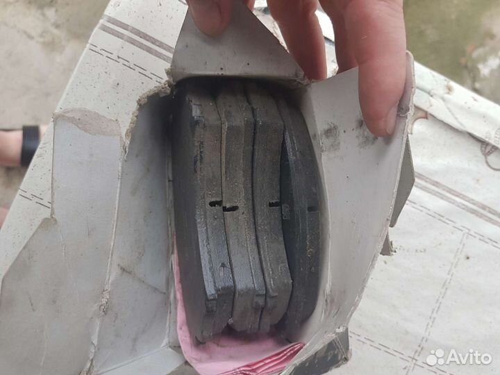 Тормозные колодки митсубиси грандис