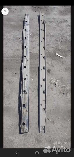 Накладки на пороги toyota виш