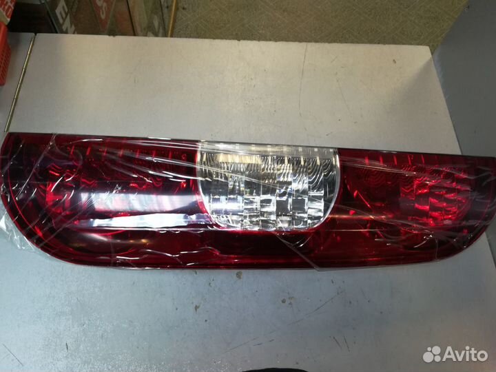 Фонарь задний Фиат Добло fiat doblo с 2005