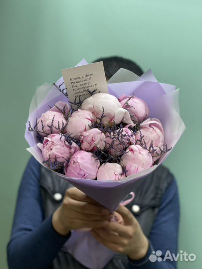 Пионы розы букеты