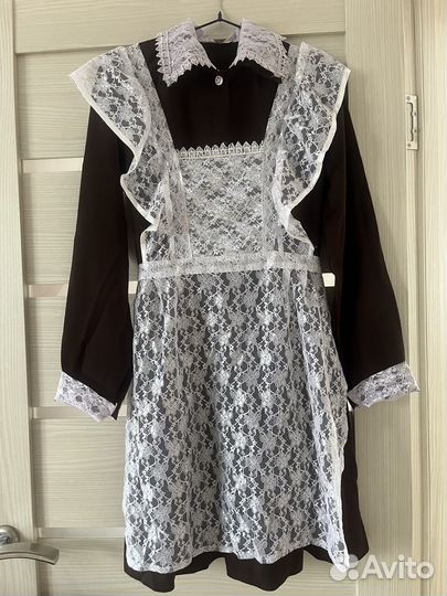 Школьное платье с фартуком