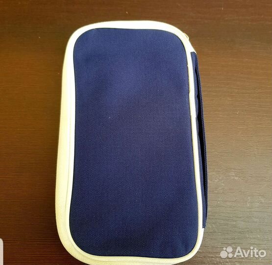 Держатель документов для путешествий