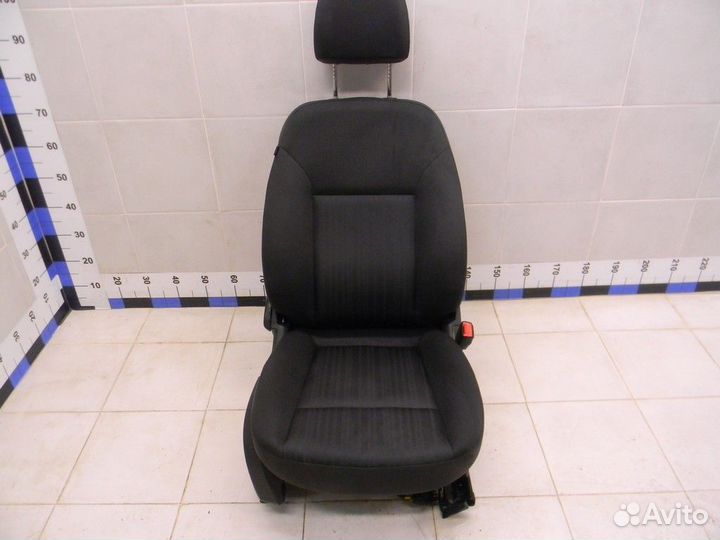 Сиденье переднее правое Astra J 2010