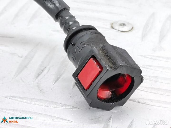 Трубка обратки форсунок Renault Scenic рест. 2003