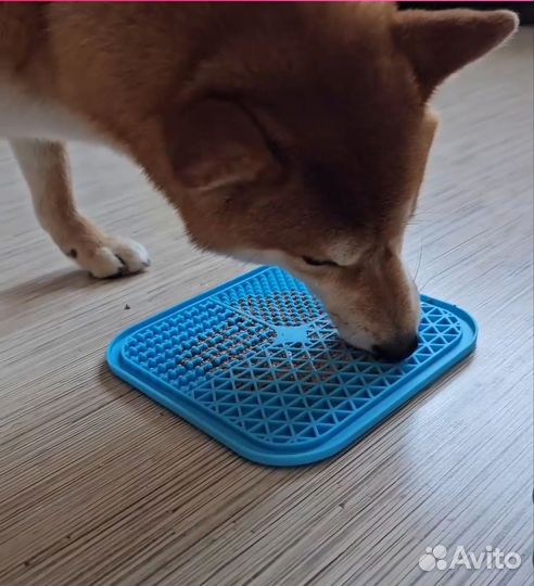 Лизательный коврик