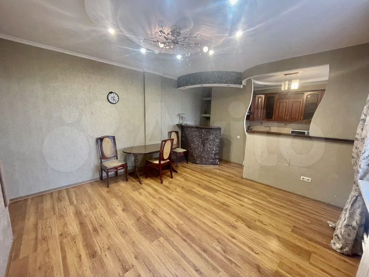 3-к. квартира, 80 м², 11/17 эт.